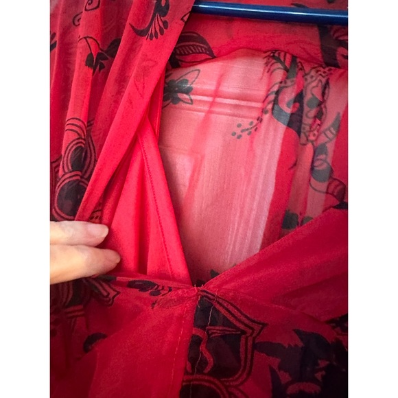 Jonathan Martin NWT Red Washable Silk Dress, Size 10. - Picture 4 of 6